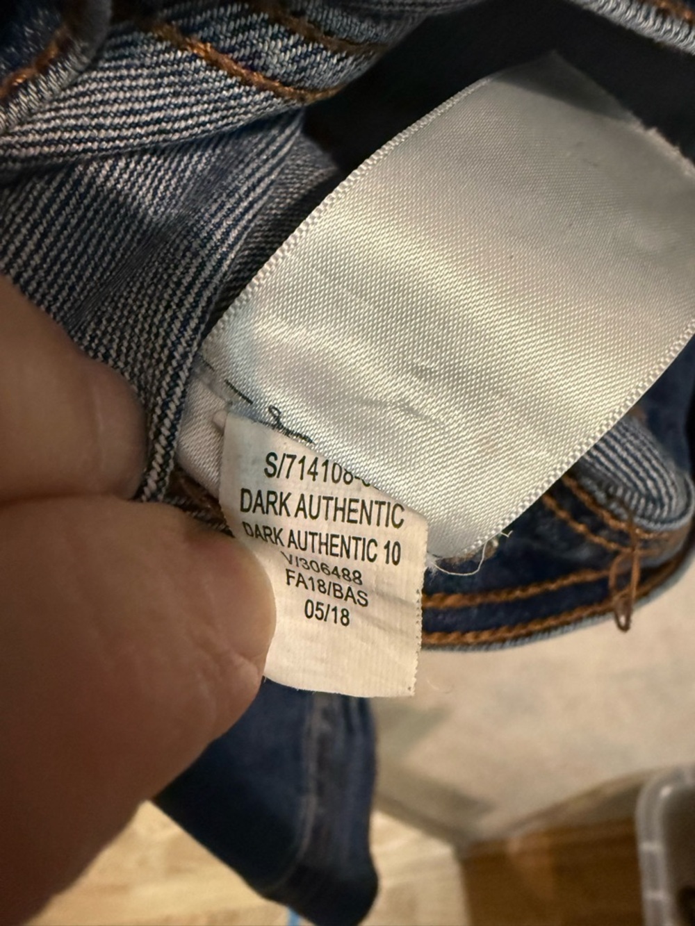 Old Navy Medium Blue Denim Jacket - Trucker, Boyfriend Button-Front Jean Coat - Picture 8 of 8